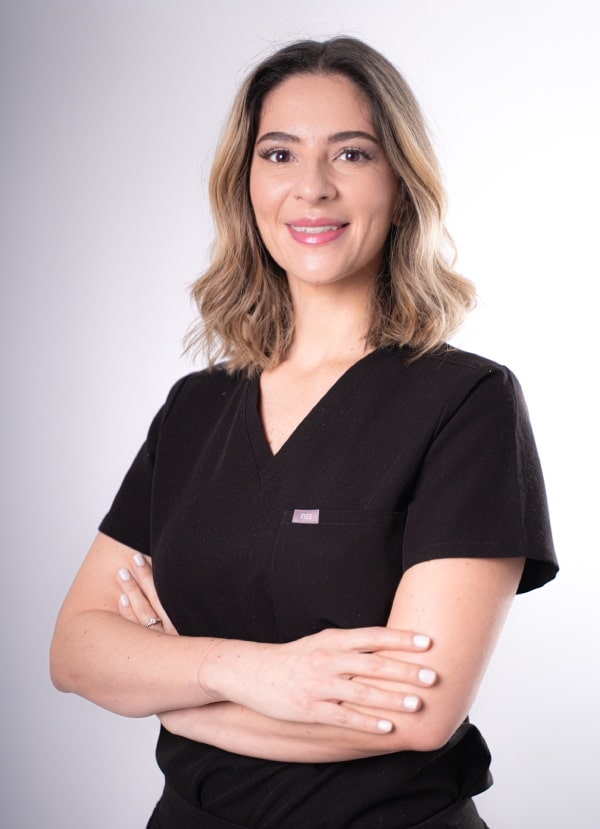 Dra Natalie Vitola, DDS. 1